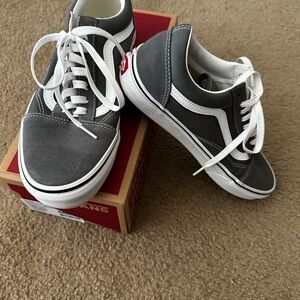 Vans Old Skool - Pewter/True White             Worn twice - Almost New